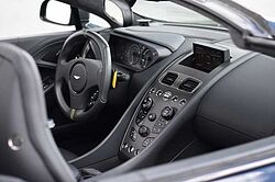 Aston Martin Vanquish Volante Carbon Edition