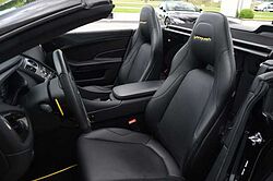 Aston Martin Vanquish Volante Carbon Edition