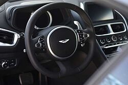Aston Martin DB11 V8 Coupe / UPE 208.030,-