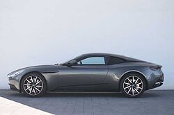 Aston Martin DB11 V8 Coupe / UPE 208.030,-
