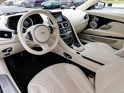 Aston Martin DB11 V12 / UPE 243.126,-