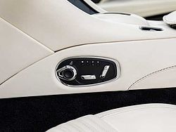 Aston Martin DB11 V12 / UPE 243.126,-