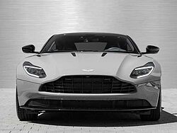 Aston Martin DB11 V12 AMR