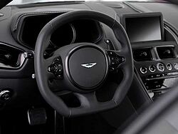 Aston Martin DB11 V12 AMR