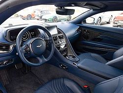 Aston Martin DB11 V12 AMR 