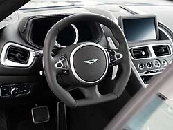 Aston Martin DB11 AMR