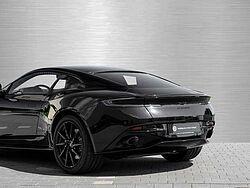 Aston Martin DB11 V8 Coupe Shadow Edition