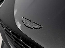 Aston Martin DB11 V8 Coupe Shadow Edition