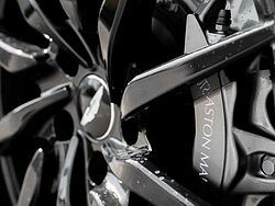Aston Martin DB11 V8 Coupe Shadow Edition