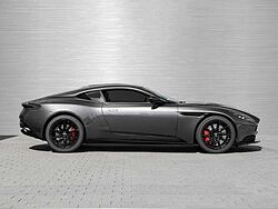 Aston Martin DB11 V8 Coupe Shadow Edition