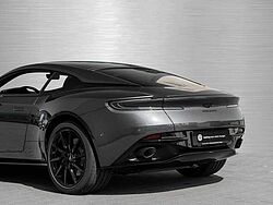 Aston Martin DB11 V8 Coupe Shadow Edition