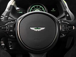 Aston Martin DB11 V8 Coupe Shadow Edition