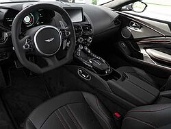 Aston Martin V8 Vantage / Lackierung Mattgrau