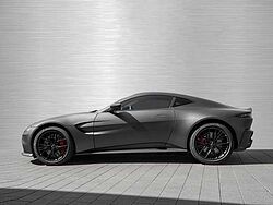 Aston Martin V8 Vantage / Lackierung Mattgrau