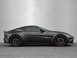Aston Martin V8 Vantage / Lackierung Mattgrau
