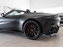 Aston Martin V8 Vantage Roadster F1 Edition