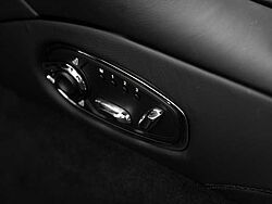 Aston Martin DBS Superleggera Coupe