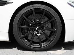 Aston Martin V12 Vantage S / Performance Pack (603PS)