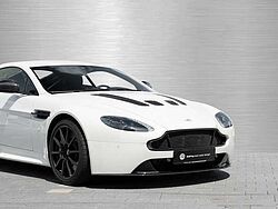 Aston Martin V12 Vantage S / Performance Pack (603PS)