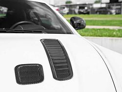Aston Martin V12 Vantage S / Performance Pack (603PS)