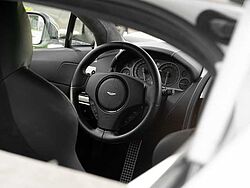 Aston Martin V12 Vantage S / Performance Pack (603PS)