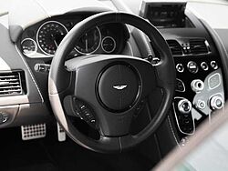 Aston Martin V12 Vantage S / Performance Pack (603PS)