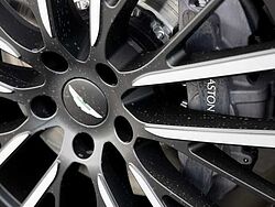 Aston Martin DBX V8 4x4