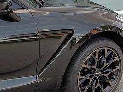 Aston Martin DBX V8 4x4